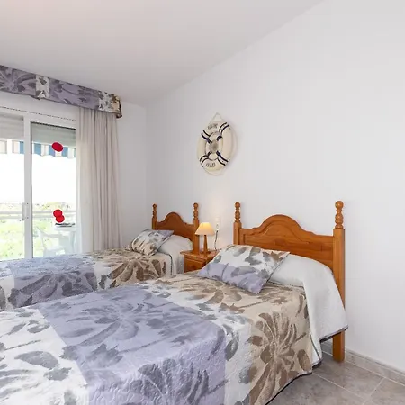 Uhc Park Village Apartmán *